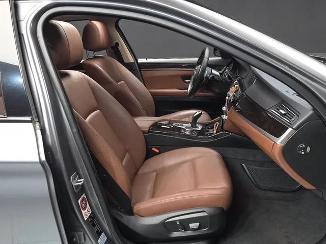 BMW 528 I xDrive M Aerodynamics - САМО 30% АВАНС - автомобили, коли, обяви за нови и употребявани 10