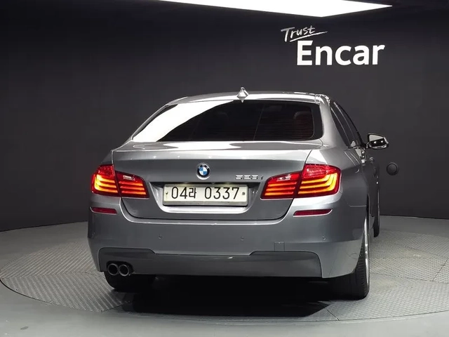 BMW 528 I xDrive M Aerodynamics - САМО 30% АВАНС - автомобили, коли, обяви за нови и употребявани 3