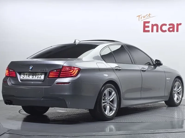 BMW 528 I xDrive M Aerodynamics - САМО 30% АВАНС - автомобили, коли, обяви за нови и употребявани 1