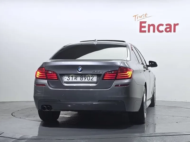BMW 528 I xDrive M Aerodynamics - САМО 30% АВАНС - автомобили, коли, обяви за нови и употребявани 3