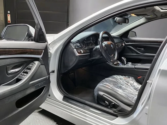 BMW 528 i xDrive - САМО 30% АВАНС - автомобили, коли, обяви за нови и употребявани 10