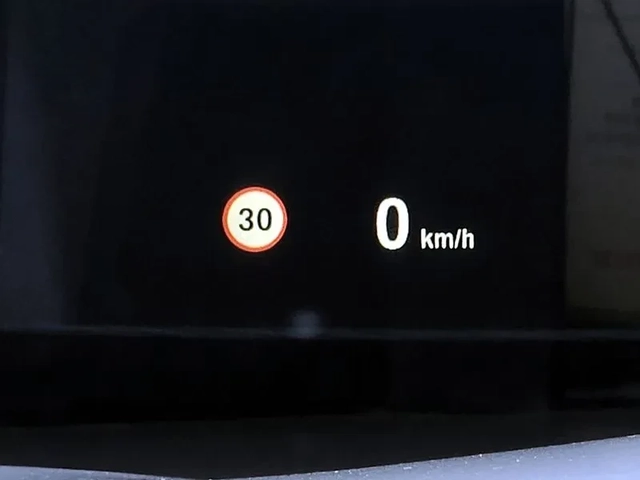 BMW 528 i xDrive - САМО 30% АВАНС - автомобили, коли, обяви за нови и употребявани 12