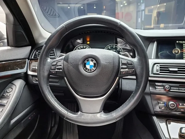 BMW 528 i xDrive - САМО 30% АВАНС - автомобили, коли, обяви за нови и употребявани 13