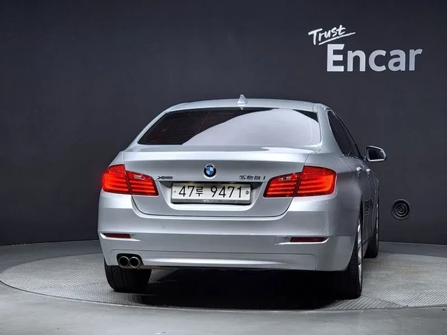 BMW 528 i xDrive - САМО 30% АВАНС - автомобили, коли, обяви за нови и употребявани 3