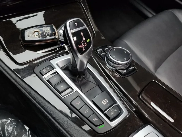 BMW 528 i xDrive - САМО 30% АВАНС - автомобили, коли, обяви за нови и употребявани 8