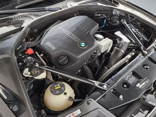 BMW 528 I xDrive - САМО 30% АВАНС - автомобили, коли, обяви за нови и употребявани 5