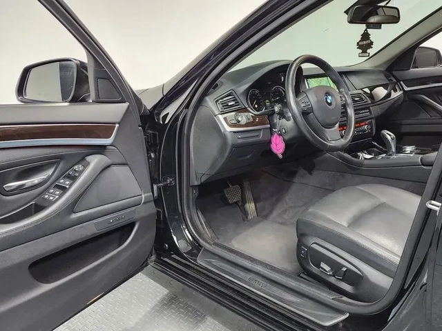 BMW 528 I xDrive - САМО 30% АВАНС - автомобили, коли, обяви за нови и употребявани 9
