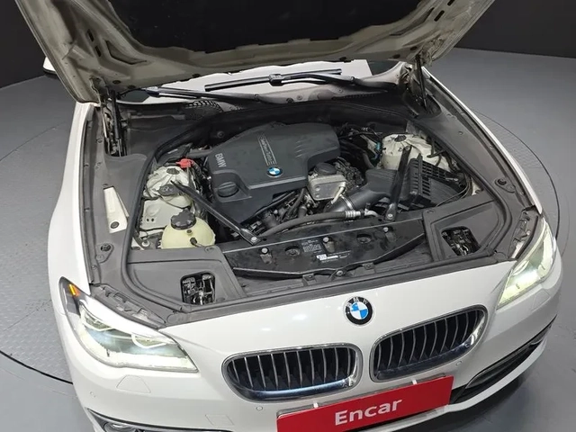 BMW 528 I xDrive M Aerodynamics - САМО 30% АВАНС - автомобили, коли, обяви за нови и употребявани 10