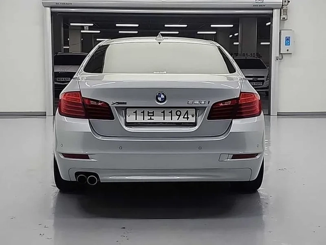 BMW 528 I xDrive - САМО 30% АВАНС - автомобили, коли, обяви за нови и употребявани 2