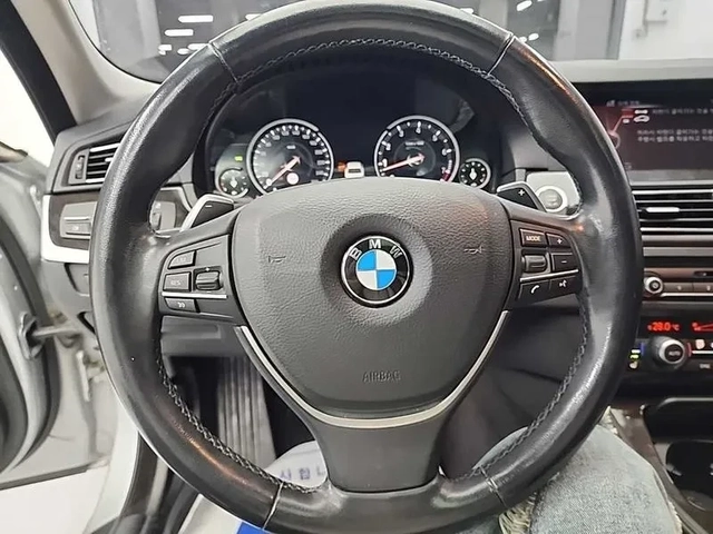 BMW 528 I xDrive - САМО 30% АВАНС - автомобили, коли, обяви за нови и употребявани 8