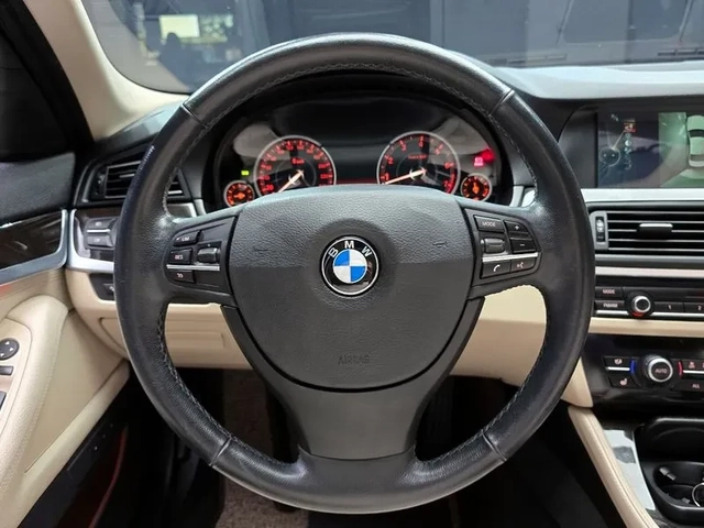 BMW 528 i - автомобили, коли, обяви за нови и употребявани 12