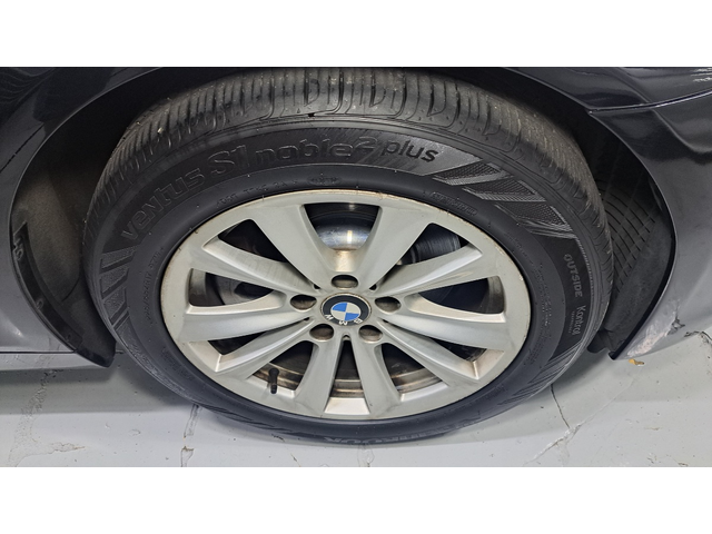 BMW 528i - автомобили, коли, обяви за нови и употребявани 8