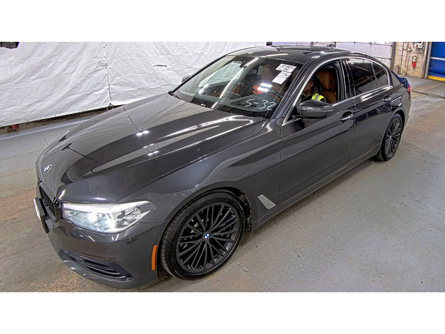 BMW 530 HEAD-UP* 8ZF* ПОДГРЕВ* KEYLESS* APPLECARPLAY* DIST - автомобили, коли, обяви за нови и употребявани 0