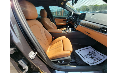 BMW 530 HEAD-UP* 8ZF* ПОДГРЕВ* KEYLESS* APPLECARPLAY* DIST - автомобили, коли, обяви за нови и употребявани 11