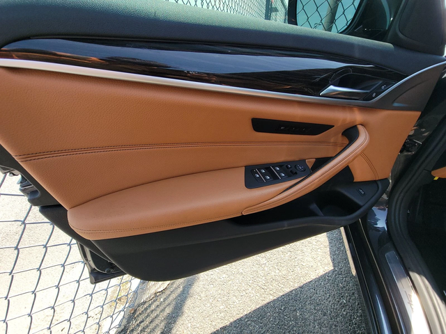 BMW 530 HEAD-UP* 8ZF* ПОДГРЕВ* KEYLESS* APPLECARPLAY* DIST - автомобили, коли, обяви за нови и употребявани 13