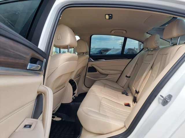 BMW 530 /M-performance/LUXURY LINE/ - автомобили, коли, обяви за нови и употребявани 11