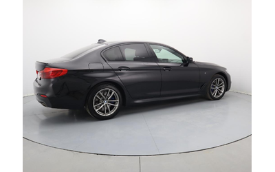 BMW 530 - автомобили, коли, обяви за нови и употребявани 12