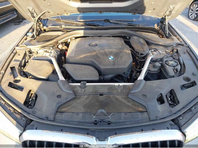 BMW 530 2.0L I-4 DI, DOHC, VVT, TURBO, 248HP Rear Wheel Drive - автомобили, коли, обяви за нови и употребявани 9