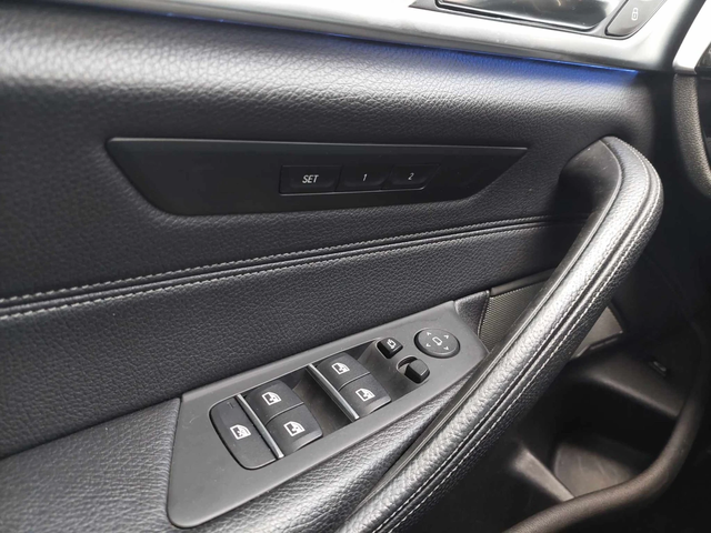 BMW 530 d Xdrive 265ps LUXURY LINE - автомобили, коли, обяви за нови и употребявани 14