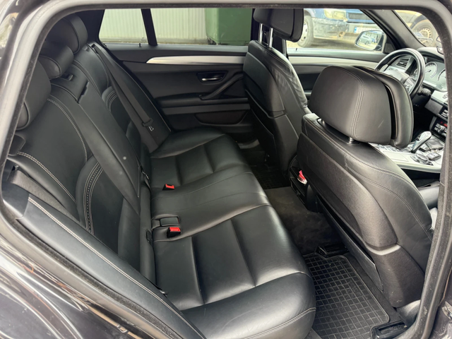 BMW 530 530xDrive+ Head Up+ Key Less GO+ Подгрев+ Камера+ - автомобили, коли, обяви за нови и употребявани 9