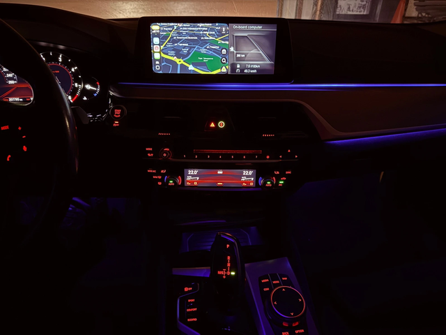 BMW 530 D LUXURY LINE/ADAPTIVE LED/BOWERS&WILKINS - автомобили, коли, обяви за нови и употребявани 12