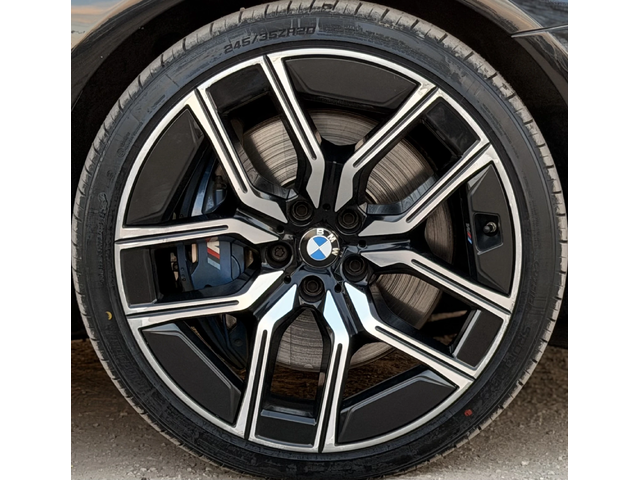 BMW 530 d= M-performance= Face= Digital Cockpit= Distronic - автомобили, коли, обяви за нови и употребявани 16