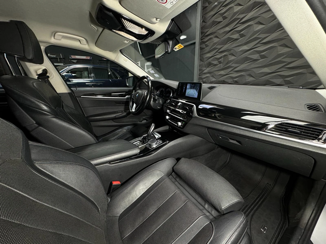 BMW 530 iPerformance Обдухване* Camera* Edrive - автомобили, коли, обяви за нови и употребявани 9