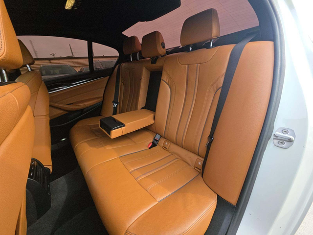 BMW 530 i SPORT LINE - автомобили, коли, обяви за нови и употребявани 6