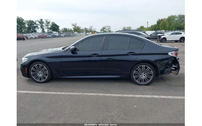 BMW 530 xDrive* MEMORY* NAVIGATION* - автомобили, коли, обяви за нови и употребявани 11