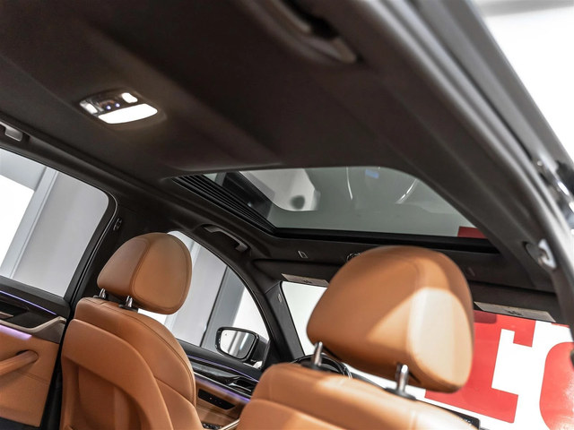 BMW 530 xDrive M SPORT С РЕГИСТРАЦИЯ & АВТО КРЕДИТ - автомобили, коли, обяви за нови и употребявани 14