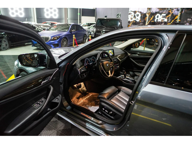 BMW 530 D XDRIVE FACELIFT FULL M PACK ЛИЗИНГ 100% - автомобили, коли, обяви за нови и употребявани 9