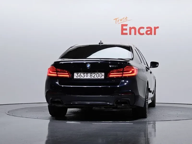 BMW 530 I M Sports Plus - автомобили, коли, обяви за нови и употребявани 3