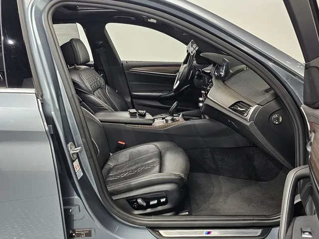 BMW 530 i xDrive M Sports Plus - автомобили, коли, обяви за нови и употребявани 9