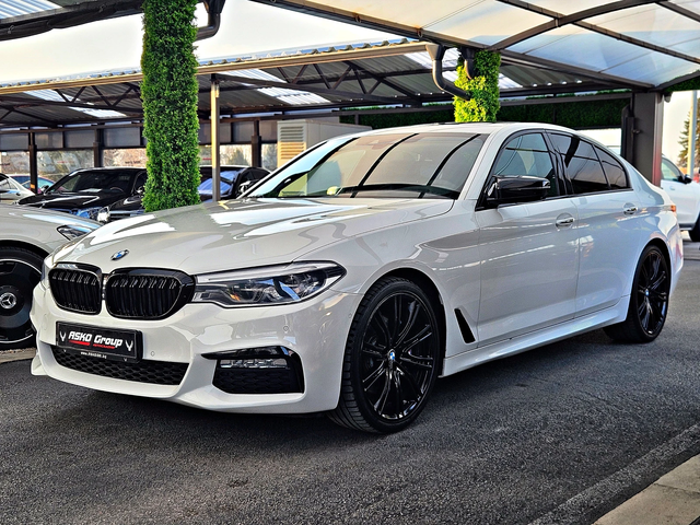 BMW 530 М/XD/SHADOW LINE/DIGITAL/3D CAMERA/HUD/ПАМЕТ/LIZIN - автомобили, коли, обяви за нови и употребявани 0