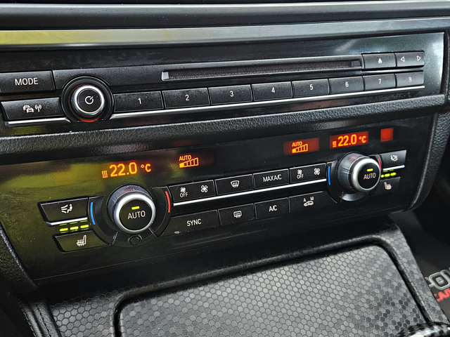 BMW 530 M/XD/DISTR/CAMERA/HEAD UP/ПОДГРЕВ/PANO/AUTO H/LIZI - автомобили, коли, обяви за нови и употребявани 11