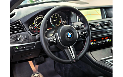 BMW 530 M/XD/DISTR/CAMERA/HEAD UP/ПОДГРЕВ/PANO/AUTO H/LIZI - автомобили, коли, обяви за нови и употребявани 9