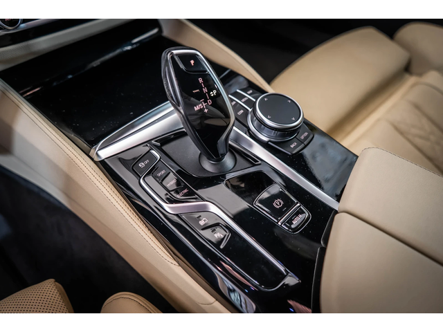 BMW 530 E xDrive Msport* Camera* Лизинг - автомобили, коли, обяви за нови и употребявани 8