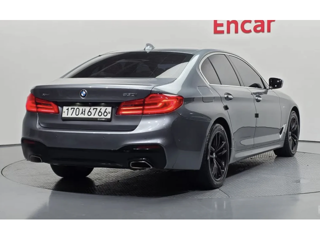 BMW 530 M* SPORT* XDRIVE* 360КАМЕРА* LANE* ASSIST* - автомобили, коли, обяви за нови и употребявани 1