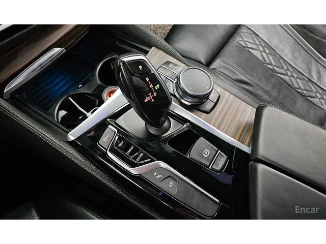 BMW 530 i XDRIVE* MPACK* HEAD-UP* AMBIENT* 360 CAM* ОБДУХ - автомобили, коли, обяви за нови и употребявани 14