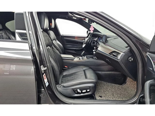 BMW 530 i XDRIVE* MPACK* HEAD-UP* AMBIENT* 360 CAM* ОБДУХ - автомобили, коли, обяви за нови и употребявани 8