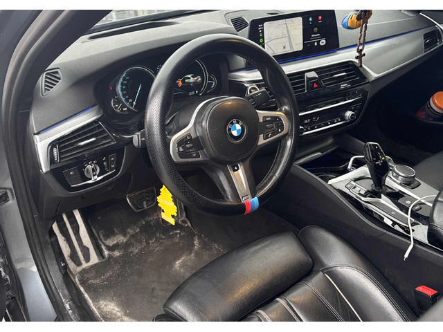 BMW 530 Xdrive* MPACKAGE* Keyless* Premium audio* PANO* Me - автомобили, коли, обяви за нови и употребявани 4