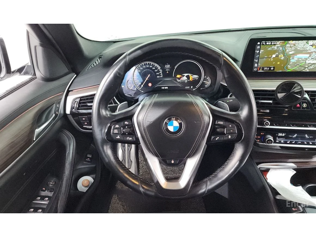 BMW 530 xDrive M Sport Plus* HEAD-UP* 360 CAM* ОБДУХВАНЕ* - автомобили, коли, обяви за нови и употребявани 7