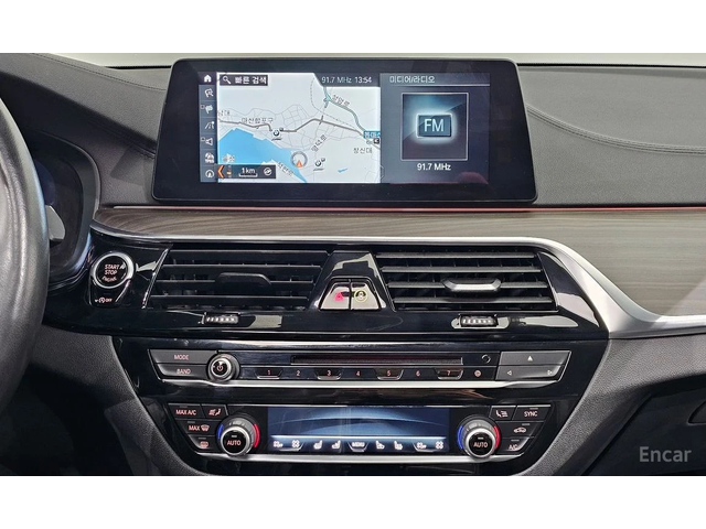 BMW 530 xDrive M Sport Plus* HEAD-UP* 360 CAM* ОБДУХВАНЕ* - автомобили, коли, обяви за нови и употребявани 11