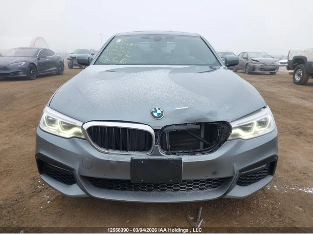 BMW 530 MPACK* HEADUP* HARMAN* GESTURE* ВАКУМ* - автомобили, коли, обяви за нови и употребявани 1