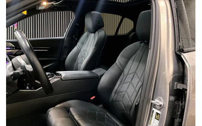 BMW 530 xDrive* AвтоКредит * (ЦЕНА ДО БГ) - автомобили, коли, обяви за нови и употребявани 13