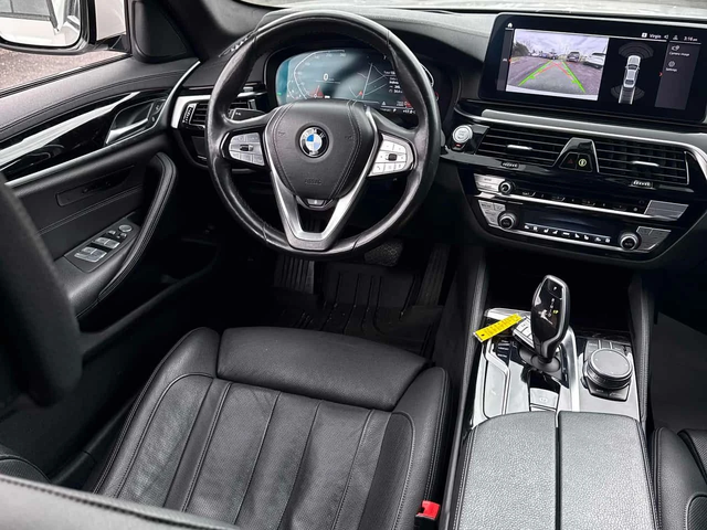 BMW 530 XDRIVE * ПОДГРЕВИ* ОБДУХВАНЕ* ПАНОРАМА* HEAD UP* - автомобили, коли, обяви за нови и употребявани 10
