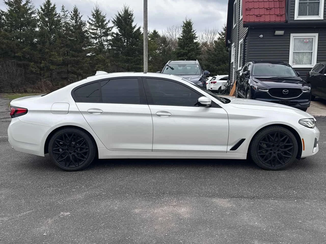 BMW 530 XDRIVE * ПОДГРЕВИ* ОБДУХВАНЕ* ПАНОРАМА* HEAD UP* - автомобили, коли, обяви за нови и употребявани 3