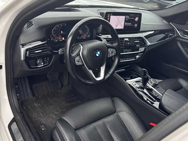 BMW 530 XDRIVE * ПОДГРЕВИ* ОБДУХВАНЕ* ПАНОРАМА* HEAD UP* - автомобили, коли, обяви за нови и употребявани 6