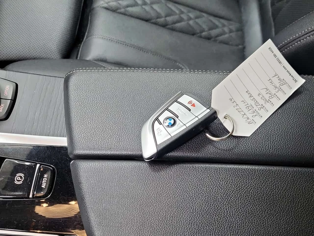 BMW 530 | 530I XDRIVE | AMBIENT | PANO | КОЖА - автомобили, коли, обяви за нови и употребявани 6