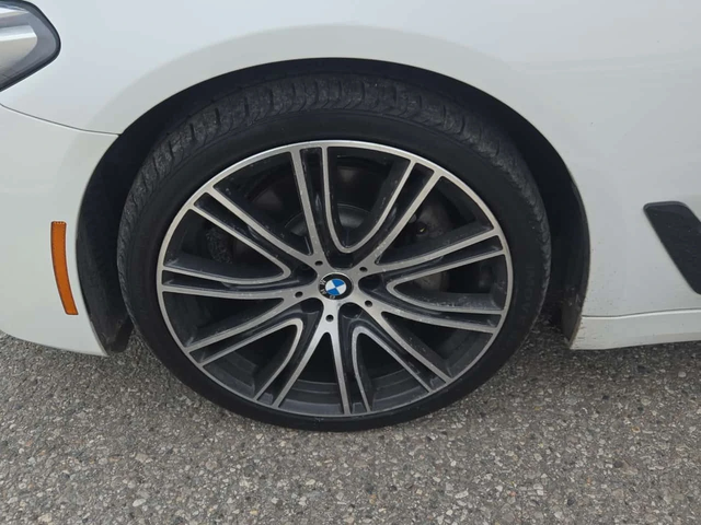 BMW 530 xDrive * CARFAX * Без инциденти * - автомобили, коли, обяви за нови и употребявани 13